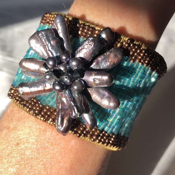 Unique Artisan made Cuff Bracelet with Natural Stones - Adjustable size - Picture 3 of 4